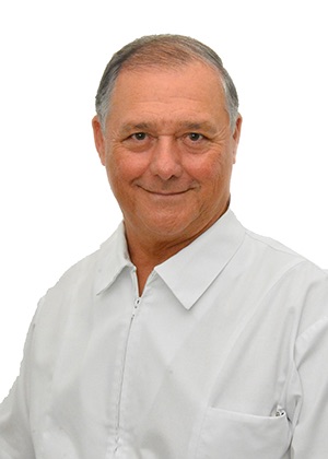 Dr. Alejandro Millet (oftalmólogo)