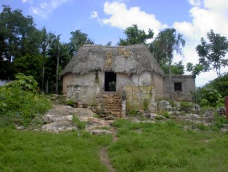 Tixméhuac (lugar de la tribu xmeuac)